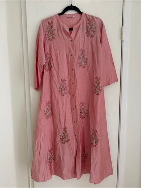 Vark pink floral embroidered button-down kurta or tunic dress size L